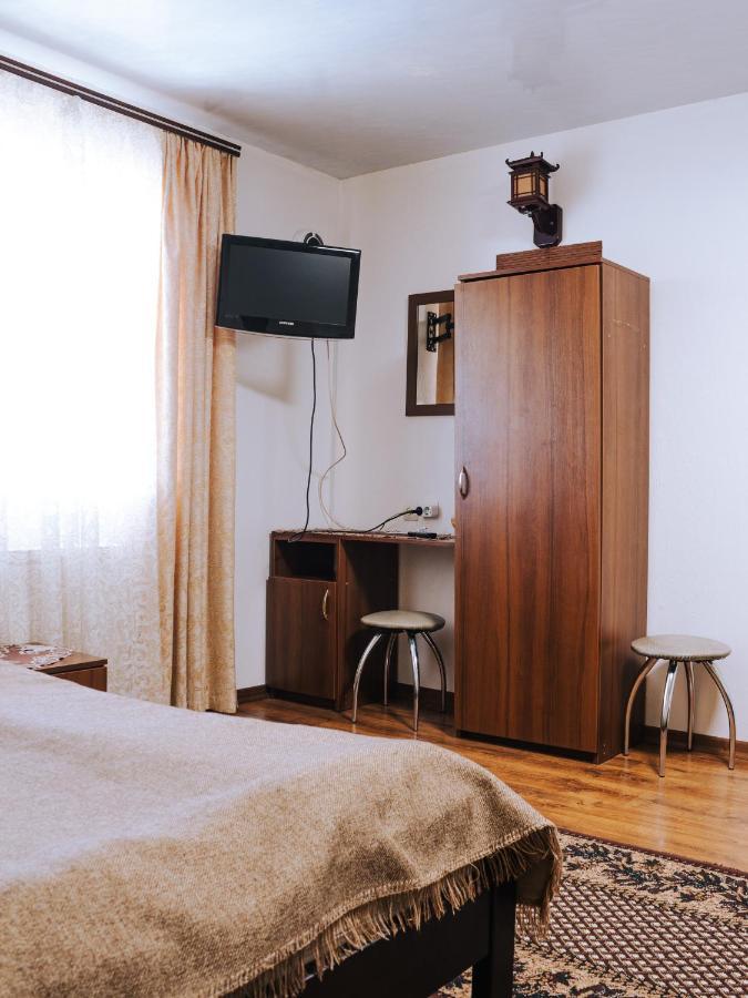 Filvarok Hotel Brody Dış mekan fotoğraf