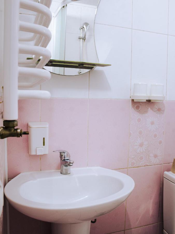 Filvarok Hotel Brody Dış mekan fotoğraf