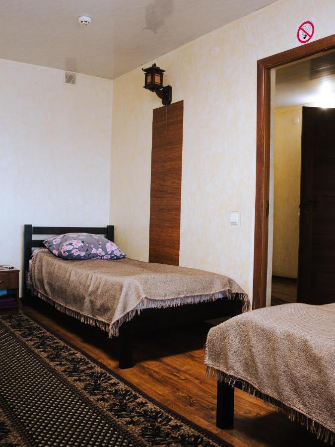 Filvarok Hotel Brody Dış mekan fotoğraf