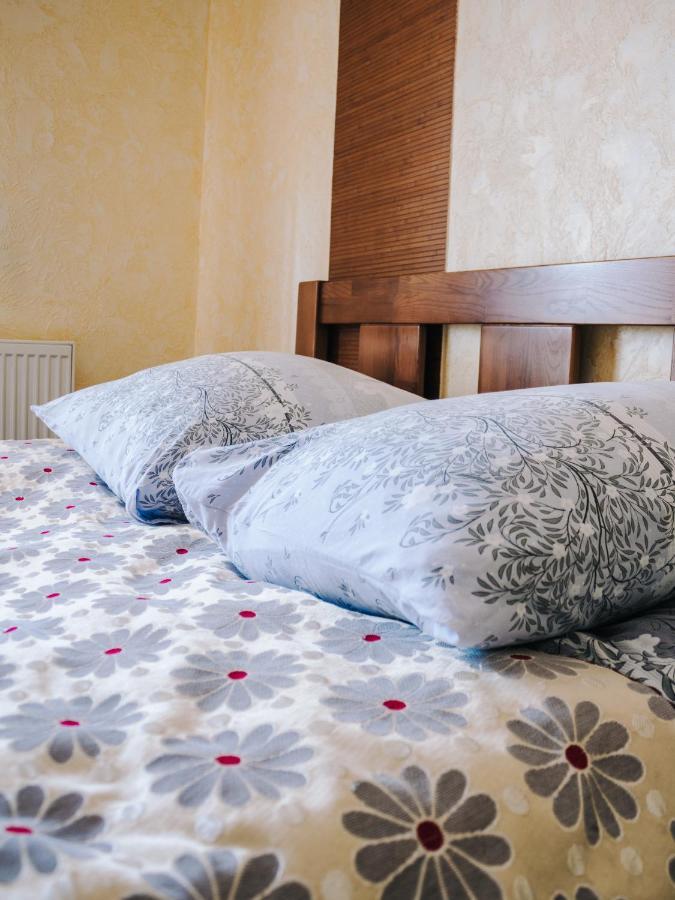 Filvarok Hotel Brody Dış mekan fotoğraf